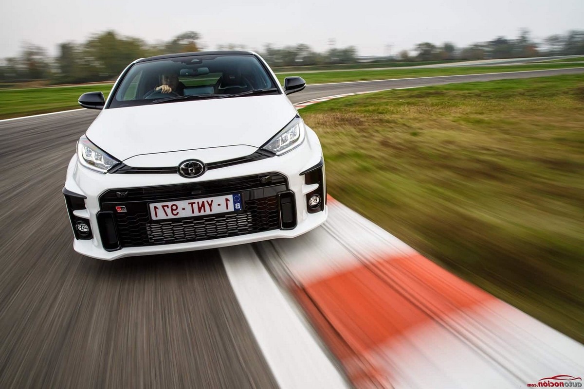 Video: el nuevo Toyota corolla se muestra en detalle