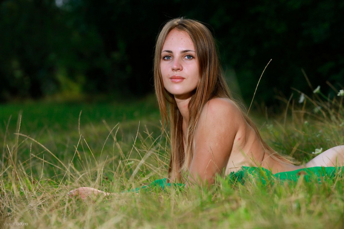 Algo que también debe hacerse antes de dar inicio a la sesión del masaje erótico es ir al baño